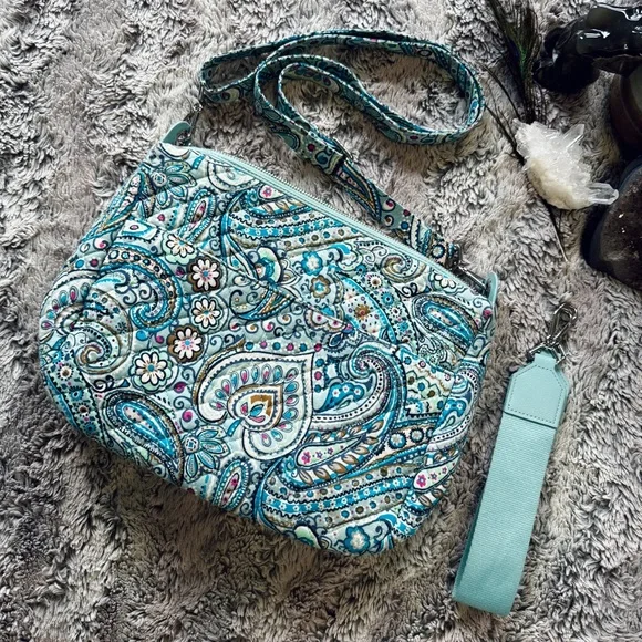 Vera Bradley Carson Daisy Dot Paisley Crossbody or Shoulder Bag - Picture 5 of 9